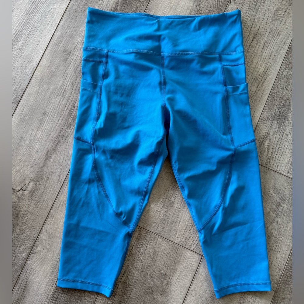 EUC Zyia Women’s Cropped leggings
